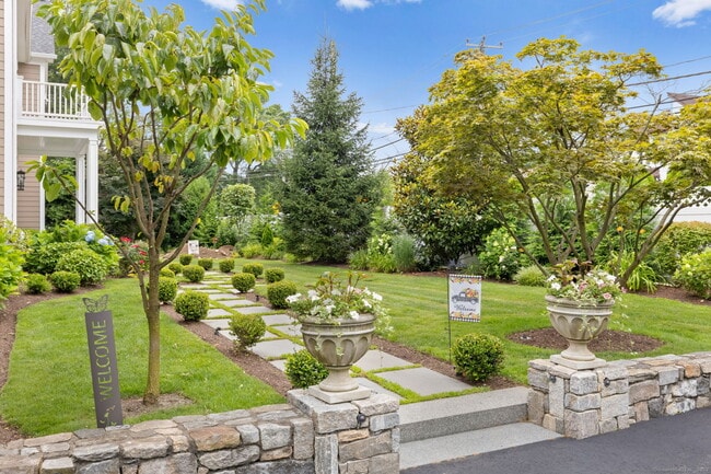 property at 354 Oaklawn Ave