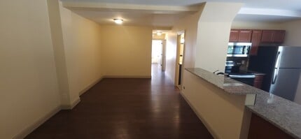 1416 E State St Apartments in Rockford, IL - Foto de edificio - Building Photo