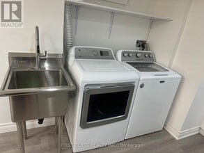 126 Haven Hill Square in Toronto, ON - Building Photo - Building Photo