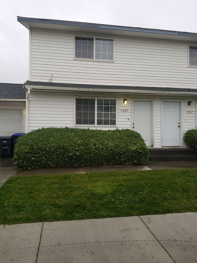 property at 1305-1307 Shaker Pl
