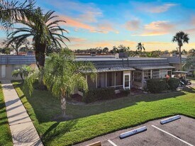 1802 Bedford Terrace in Sun City Center, FL - Building Photo