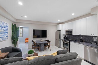 5311 Atlantic Ave in Ventnor City, NJ - Foto de edificio - Building Photo