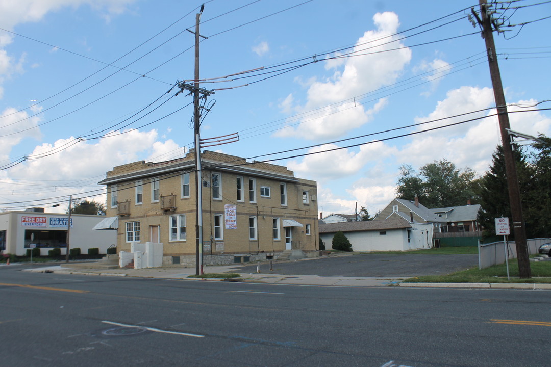 701-705 Black Horse Pike in Haddon Heights, NJ - Foto de edificio