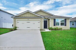 1983 Pebble Point Dr in Green Cove Springs, FL - Building Photo