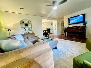 27 Escalona Ave in Pensacola, FL - Building Photo - Building Photo