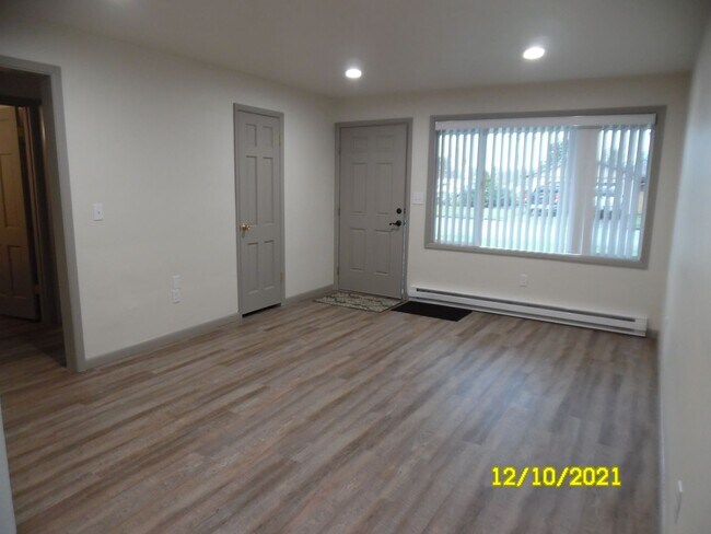 430 SW Taft St-Unit -432 in McMinnville, OR - Building Photo - Building Photo