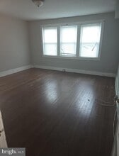 728 W Maple Ave in Merchantville, NJ - Building Photo - Building Photo