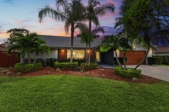 5136 Beechwood Rd in Delray Beach, FL - Building Photo - Building Photo