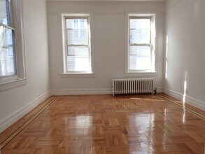 663 E 94th St in Brooklyn, NY - Foto de edificio - Building Photo