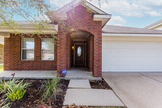 2834 Trinity Glen Ln in Houston, TX - Building Photo - Building Photo