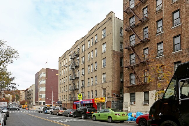 189-199 Sherman Ave in New York, NY - Foto de edificio - Building Photo