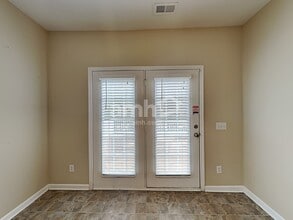 8411 Laurel Run Dr in Charlotte, NC - Building Photo - Building Photo