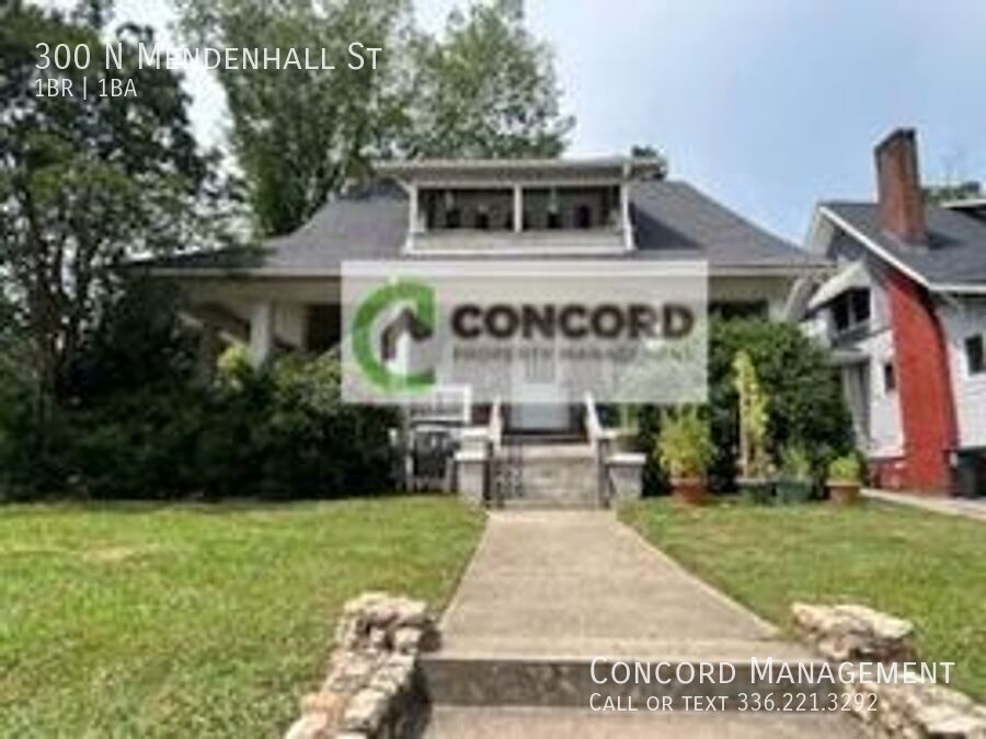 300 N Mendenhall St in Greensboro, NC - Building Photo