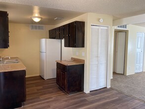 4131 S Queen Palm Dr in Tucson, AZ - Building Photo - Building Photo