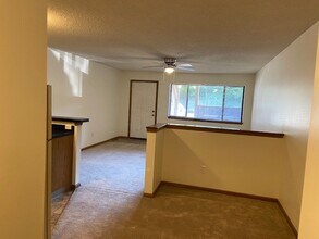 PINEWOOD STUDIOS in Kansas City, MO - Building Photo - Building Photo