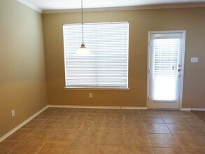 1113 Skylark Dr in Burleson, TX - Building Photo - Building Photo