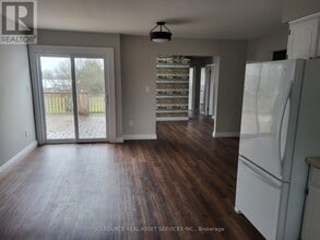 525339 Oxford Centre Rd in Norwich, ON - Building Photo - Building Photo