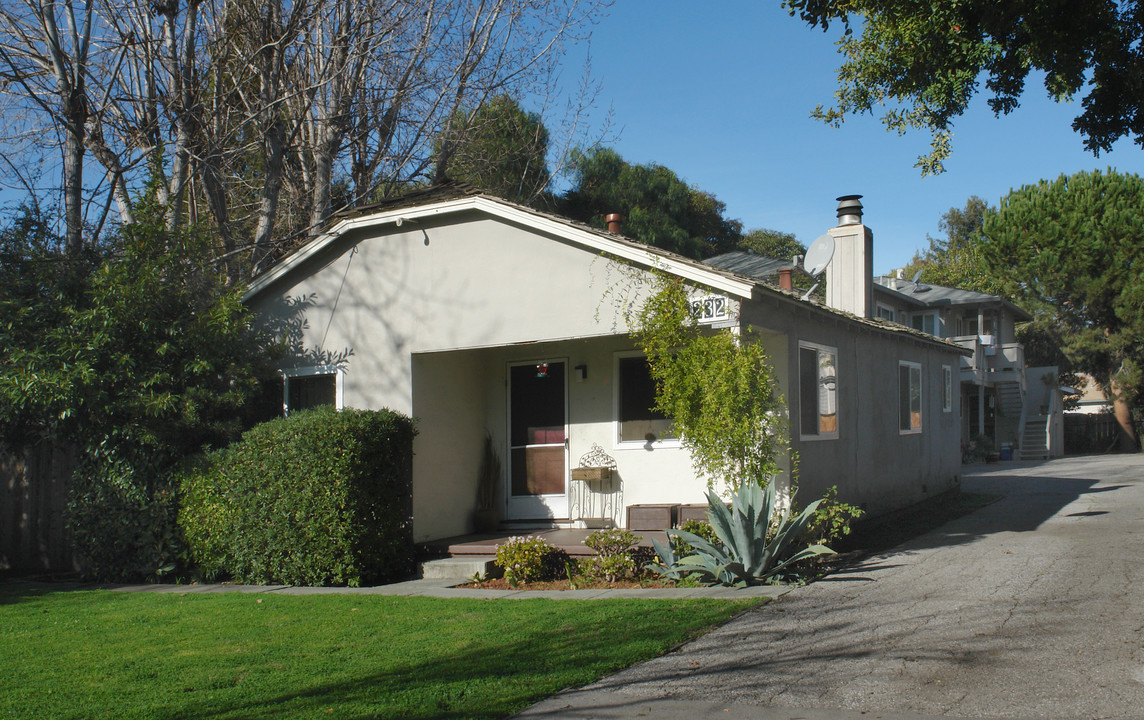 232 Silverwood Ave in Mountain View, CA - Building Photo