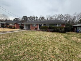 47 Beaconsdale Ln in Newport News, VA - Building Photo