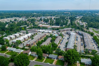 Marlborough Trails Apartments in Affton, MO - Building Photo - Building Photo