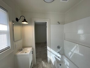 106 Morgan Dr in Morganton, NC - Building Photo - Building Photo