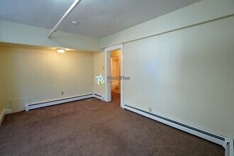 230 Fuller St, Unit A in Boston, MA - Building Photo - Building Photo