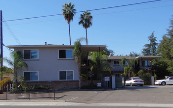 Palm Apartments in Sacramento, CA - Building Photo - Building Photo