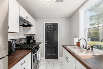 958-976-976 S Champion Ave in Columbus, OH - Building Photo - Building Photo