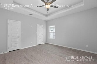 1917 Davenport St in Weslaco, TX - Building Photo - Building Photo