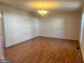 46843 Planters Ct in Lexington Park, MD - Building Photo - Building Photo