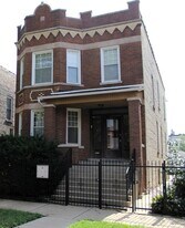 4213 W Kamerling Ave in Chicago, IL - Building Photo