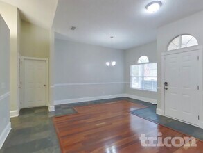 477 Federal Hill Rd in Orange Park, FL - Foto de edificio - Building Photo