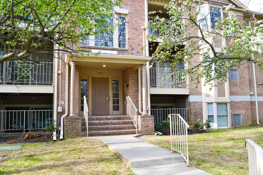 3500 Thomas Pointe Ct in Abingdon, MD - Foto de edificio