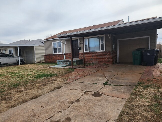 property at 628 NE 34th St