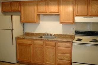 Elkton Terrace in Elkton, MD - Foto de edificio - Building Photo