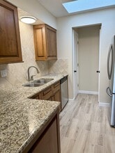 5801 Lowell St NE, Unit 19D in Albuquerque, NM - Building Photo - Building Photo