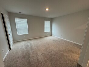801 Dallas Dr in Columbia, TN - Building Photo - Building Photo