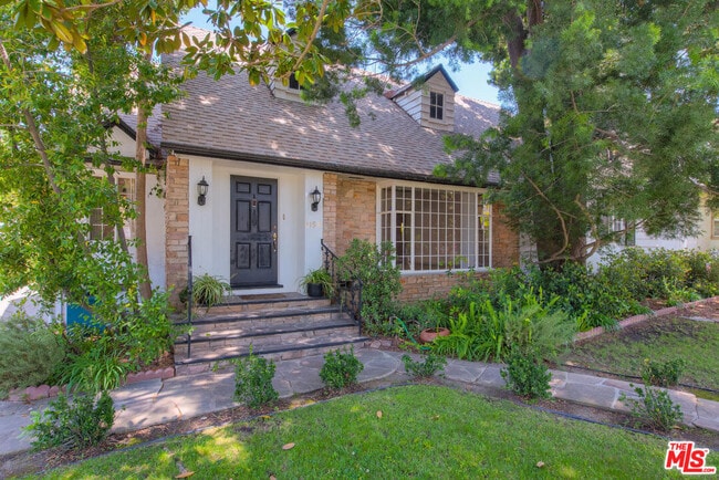 4154 Mary Ellen Ave in Los Angeles, CA - Building Photo - Building Photo