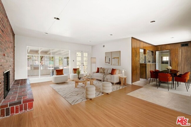 22717 Miranda St in Los Angeles, CA - Building Photo - Building Photo