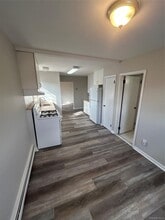 944 Union St in Bohemia, NY - Building Photo - Building Photo