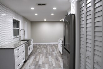 208 S Lucille St in Beverly Hills, FL - Building Photo - Building Photo