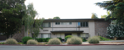 1366 Oakland Blvd in Walnut Creek, CA - Building Photo - Building Photo