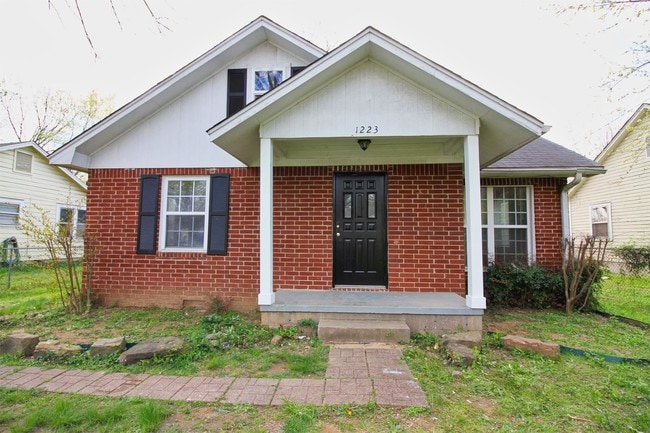 property at 1223 N 37th St