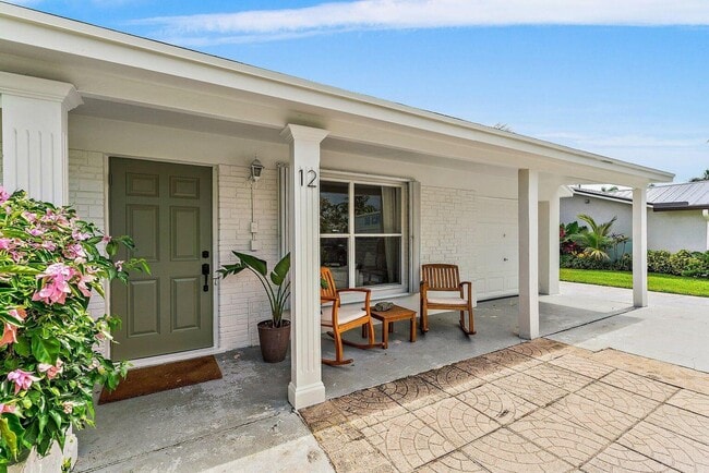 property at 12 Pineview Rd