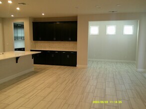700 Jasmine Ct in Dixon, CA - Building Photo - Building Photo