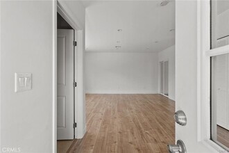 6502 Matilija Ave in Los Angeles, CA - Building Photo - Building Photo