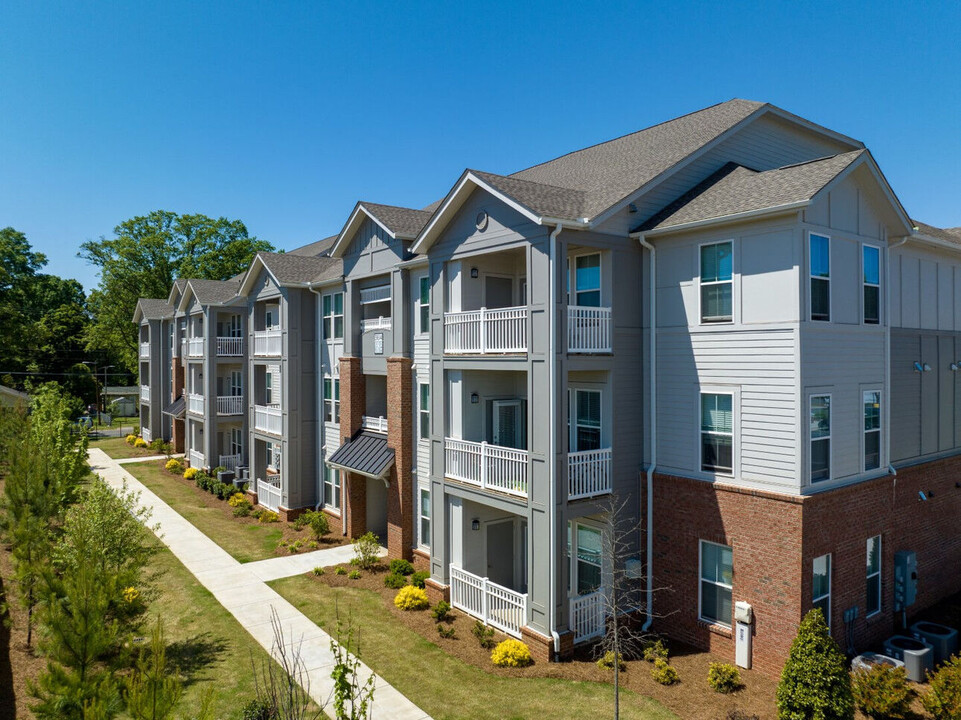 Evoke Living at Morris Field in Charlotte, NC - Building Photo