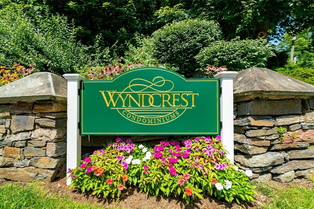 3 Deertree Ln in Briarcliff Manor, NY - Building Photo