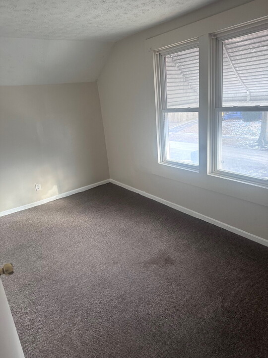 7003 Gertrude Ave in Cleveland, OH - Building Photo