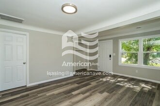 16550 Ziegler St in Taylor, MI - Building Photo - Building Photo